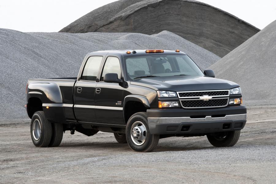  Chevrolet Silverado Heavy Duty 2003 года  (фото 19 из 36)